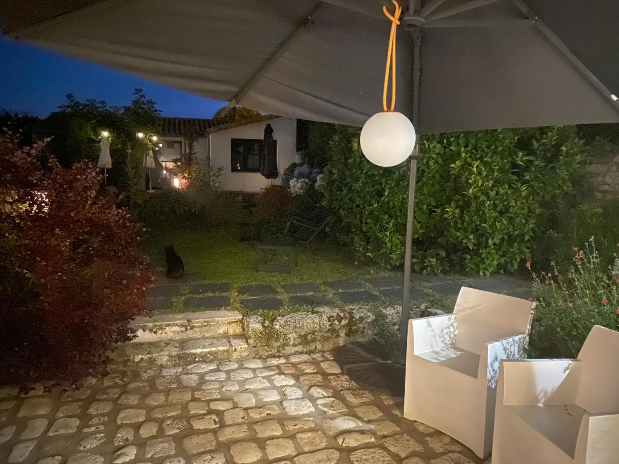Le 5 Bis Bed & Breakfast Mornac-sur-Seudre Exterior photo